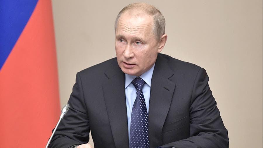 Putin javob sanksiyalarining amal qilish muddatini uzaytirdi