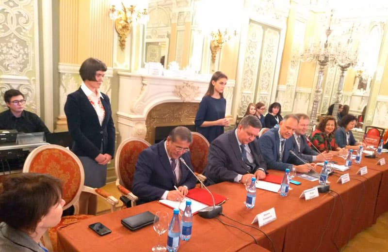 Toshkent farmatsevtika instituti Sankt-Peterburg ximiya-farmatsevtika universiteti bilan o‘zaro hamkorlik memorandumi imzoladi