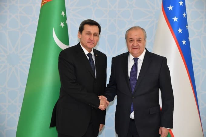 Abdulaziz Komilov va Rashid Meredov uchrashuvida hududlararo hamkorlikni faollashtirish masalalari ko‘rib chiqildi