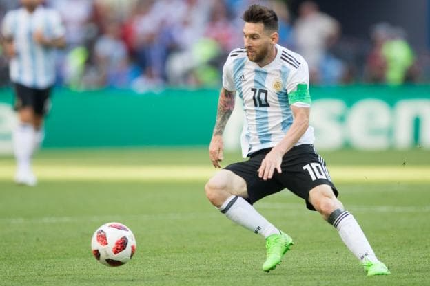 Messi Argentina futbol assotsiatsiyasi rahbari bilan uchrashdi