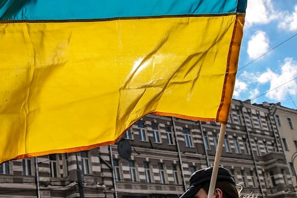 Украиналик депутат «фалокат» ҳақида огоҳлантирди