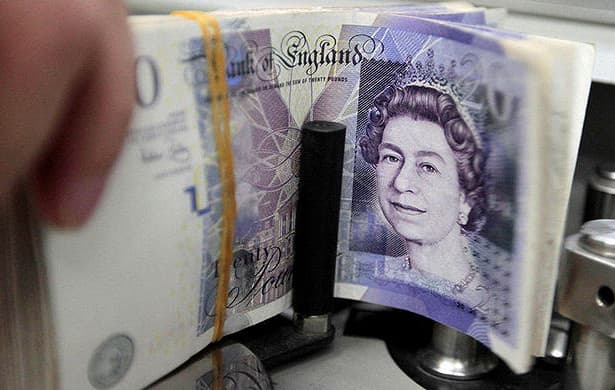 Brexit haqidagi xabarlar fonida funt sterling «quladi»