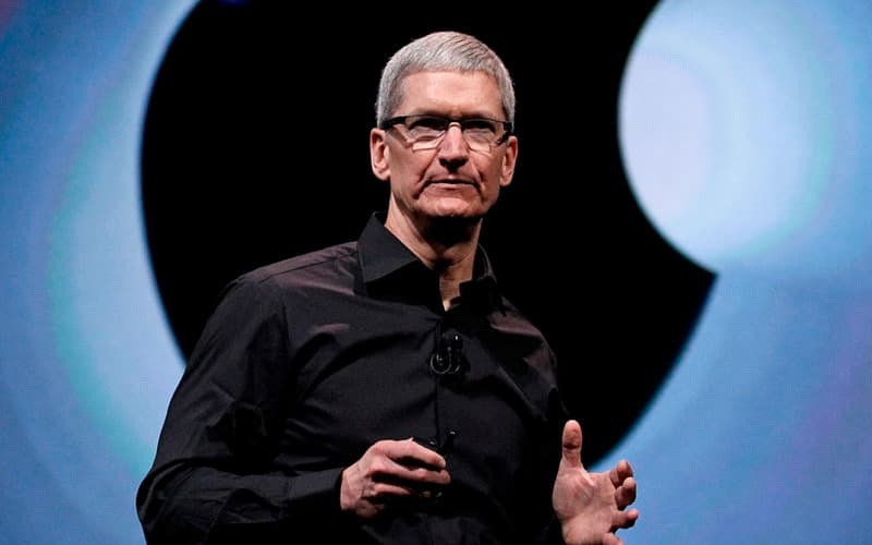 Apple rahbari iPhone narxlari pasaytirilishi haqida ma'lum qildi