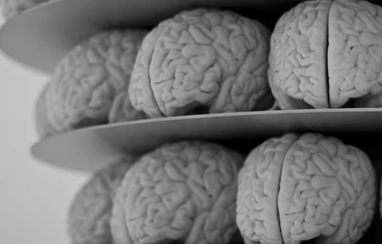 Ehtiyot bo‘ling: Hatto birgina miya chayqalishi ham Parkinson kasalligi rivojlanish xavfini oshiradi
