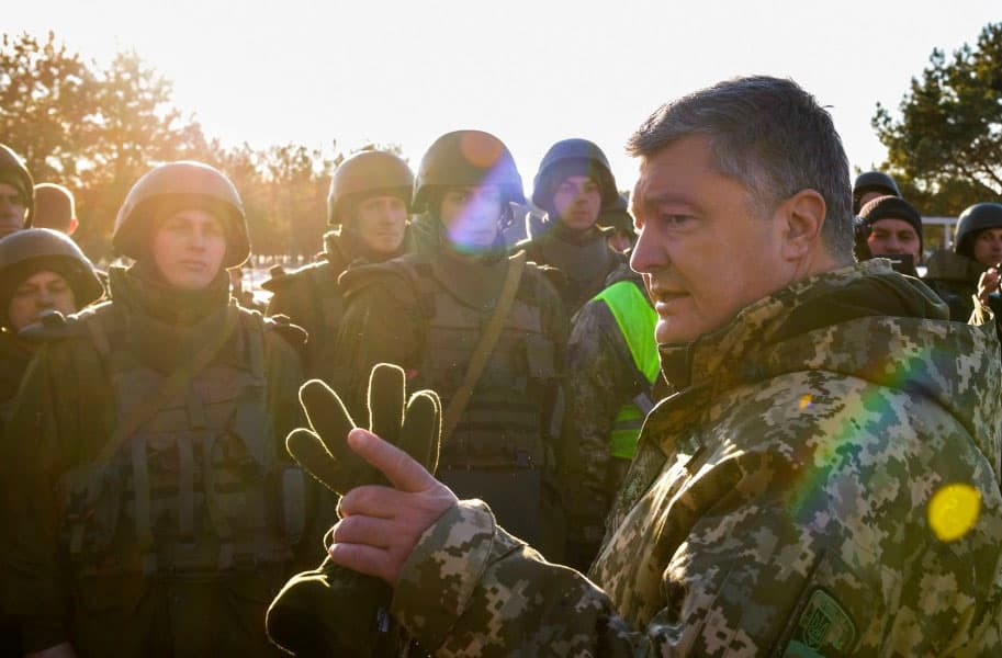 Poroshenko nima uchun Ukraina kemalari Kerch bo‘g‘ozini kesib o‘tganini aytdi