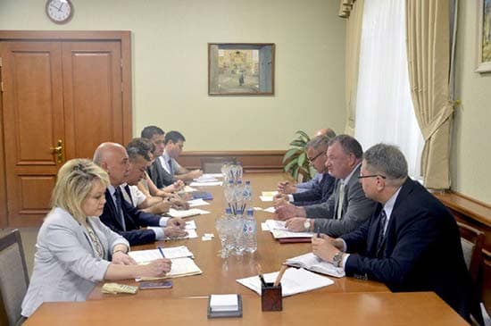 O‘zbekistonda onkologik dori vositalari va gemodializ uchun buyumlar ishlab chiqariladi