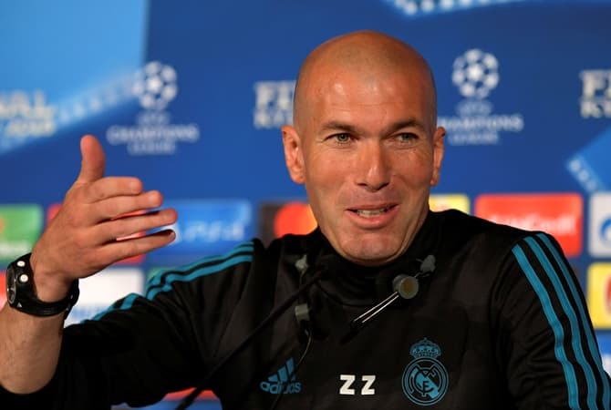 «Futbolchi sifatida Kloppdan zo‘rroq edim» - Zidan finaldan oldin hazillashmoqda