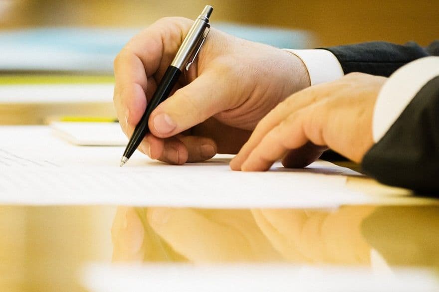 Prezident huzuridagi Amaldagi qonun hujjatlari monitoringi instituti tugatilmoqda