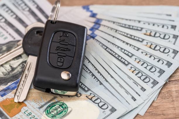 «Damas» uchun shartnoma olib berishni va'da qilib, 1200 dollar va 51,5 mln so‘m olgan shaxs ushlandi