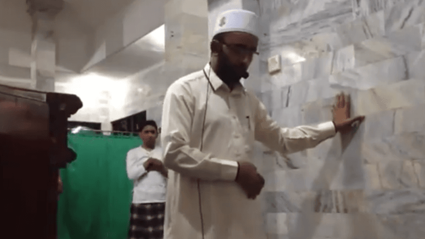 Yer qimirlashi payti imom ibodatdan chalg‘imadi