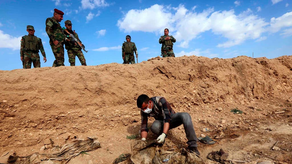 Iroqda terrorchilar qurbonlarining 200 dan ko‘proq ommaviy qabri topildi