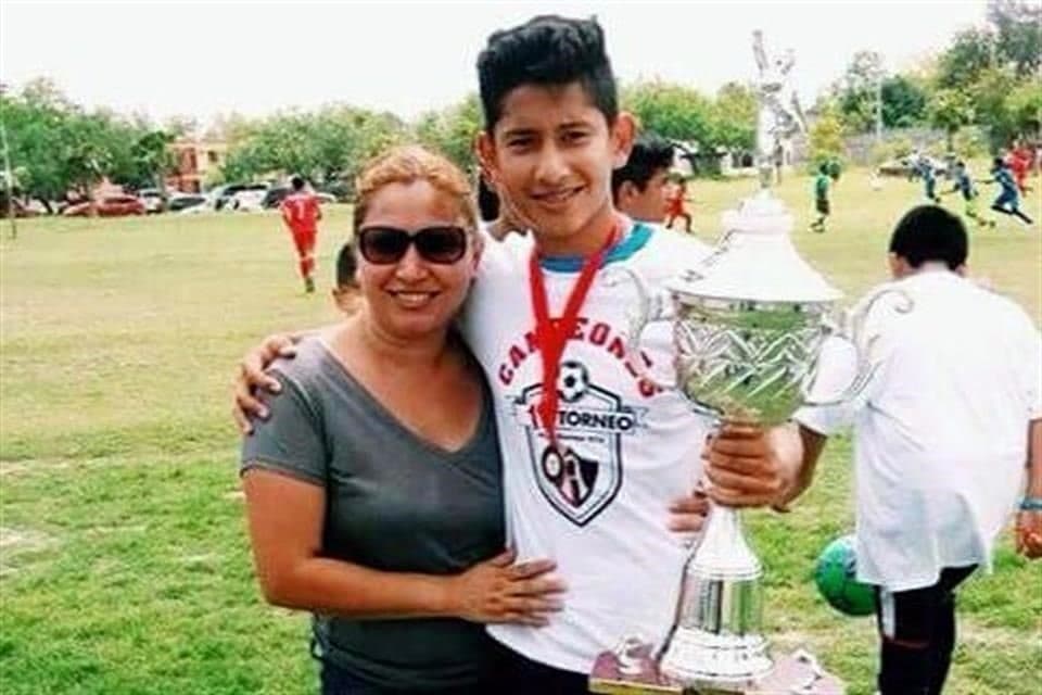 Narkomafiya a'zolari xato tufayli 16 yoshli futbolchini otib tashlashdi
