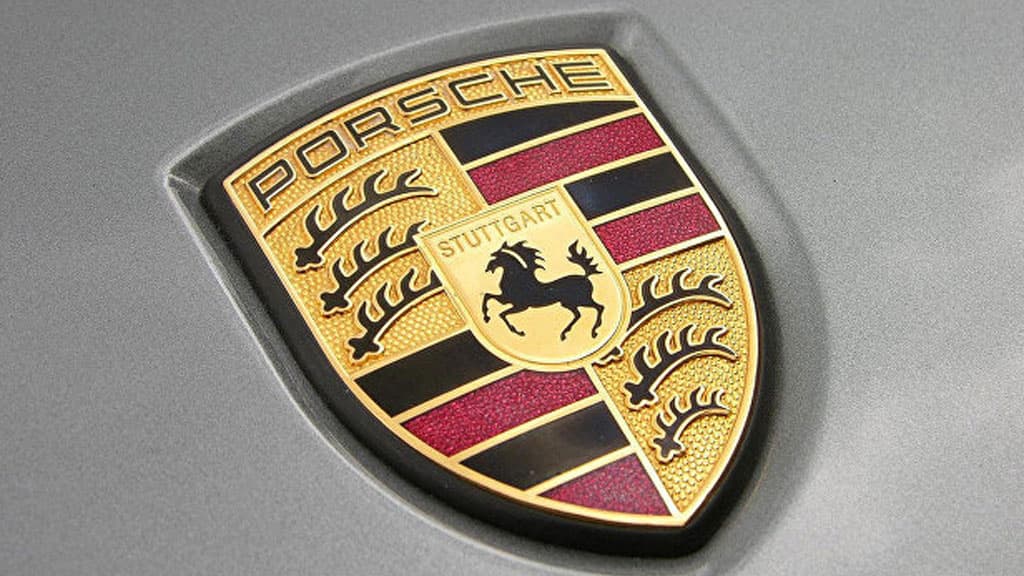Porsche dizel motorlardan voz kechadi