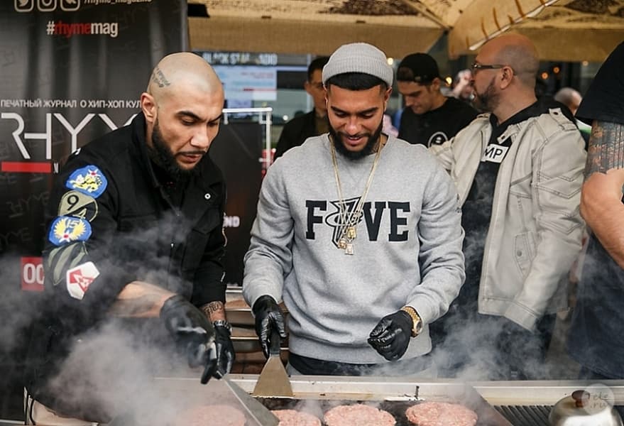 Timati Toshkentda Black Star Burger'ni ochmoqchi