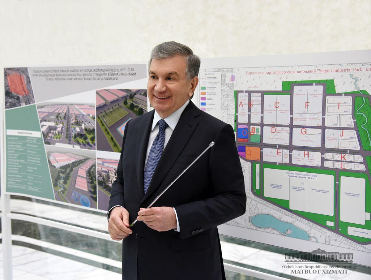 Mirziyoyev Yunusoboddagi tajribani shaharning boshqa tumanlarida ham tatbiq etish bo‘yicha topshiriq berdi