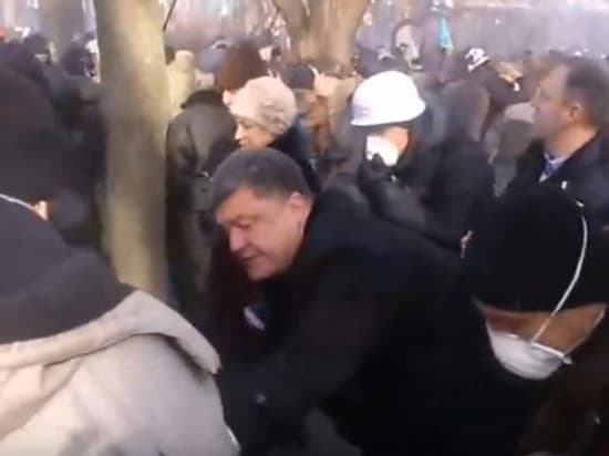 Порошенконинг Майдандаги “жасорати”ни фош қилувчи видео пайдо бўлди