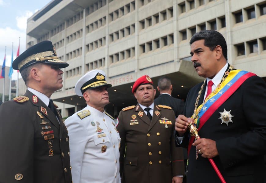 «Harbiy to‘ntarish rejalashtirilgan». Maduro AQShni ayblab chiqdi