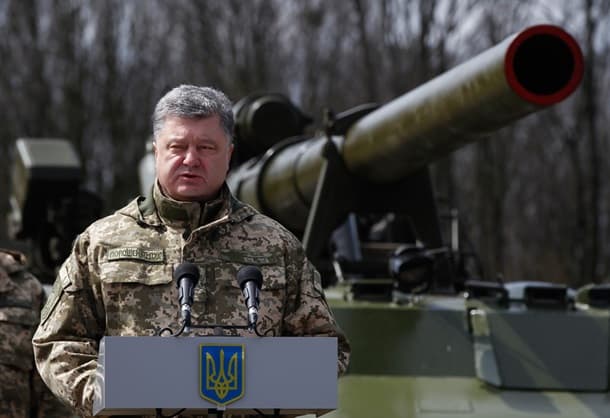 Poroshenko Ukraina sharqida rossiyalik 10 ming askar borligini ma'lum qildi