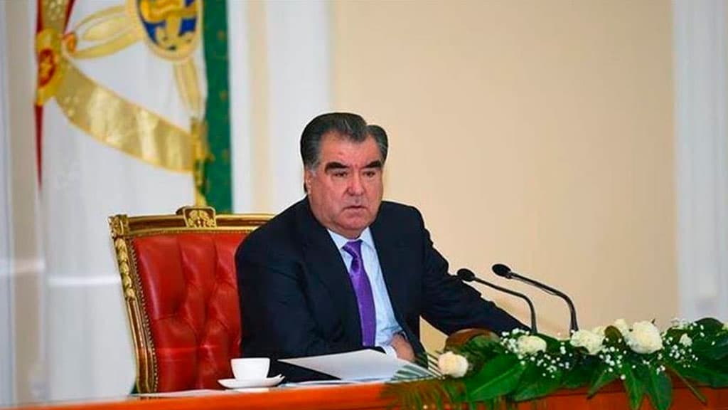 Tojikistonning bosh yutuqlari orasida O‘zbekiston bilan aloqalarning yaxshilanishi aytib o‘tildi