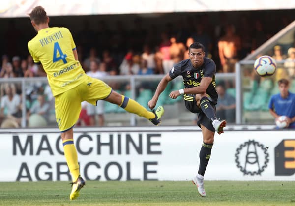 «Ювентус» Роналдунинг дебют ўйинида жуда қийин ғалабани қўлга киритди