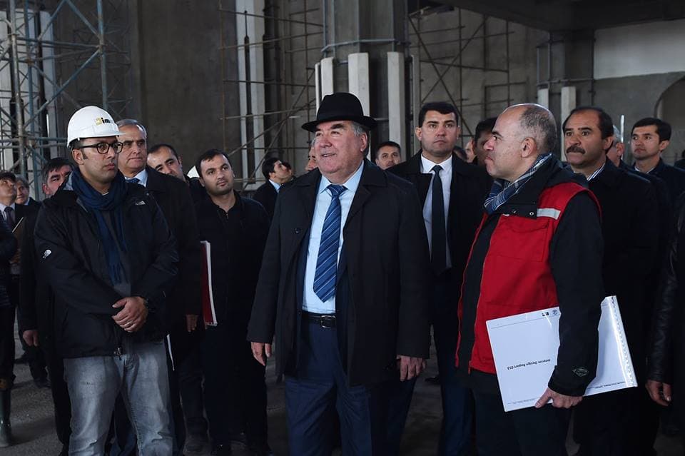 Imomali Rahmon mintaqadagi eng yirik masjid qurilishida bo‘ldi