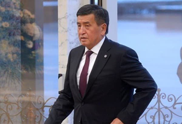 Jeenbekov Turkiyaga jo‘nab ketdi, siyosiy muloqotni yo‘lga qo‘yish rejalashtirilmoqda