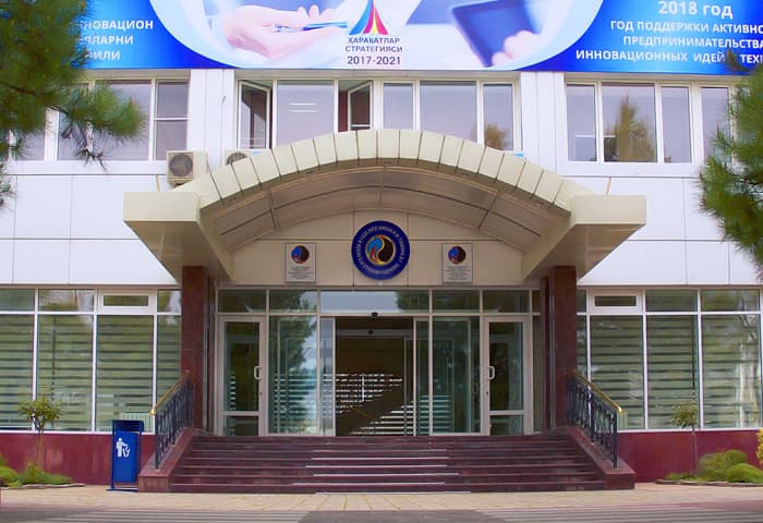Тошкентдаги университетлардан бирида 25 талаба ўқишдан четлатилди. Ким ҳақ?