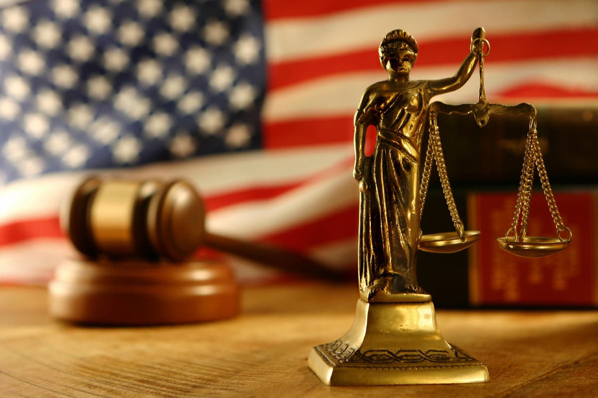 Суд в США отложил разбирательство по арбитражному решению против Узбекистана