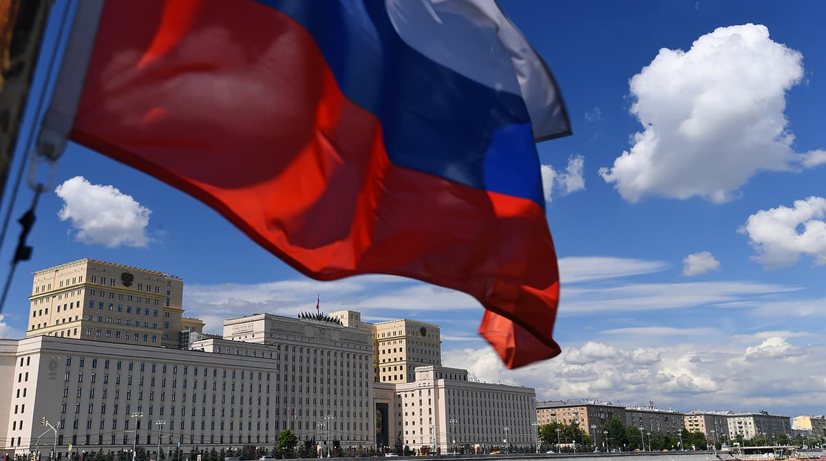 Rossiya Suriyadagi aerodromga kim aviazarba berganini ma'lum qildi