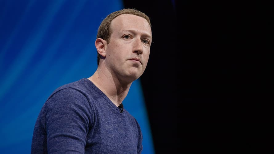 Tsukerberg Facebook xodimlarini «urush sharoiti» haqida ogohlantirdi