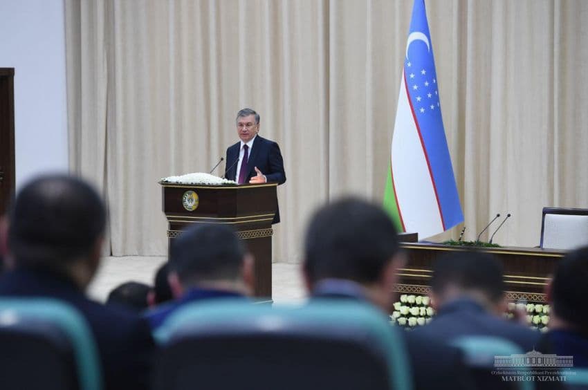 Президент Самарқанддаги саноат корхоналари аҳволини танқид қилди