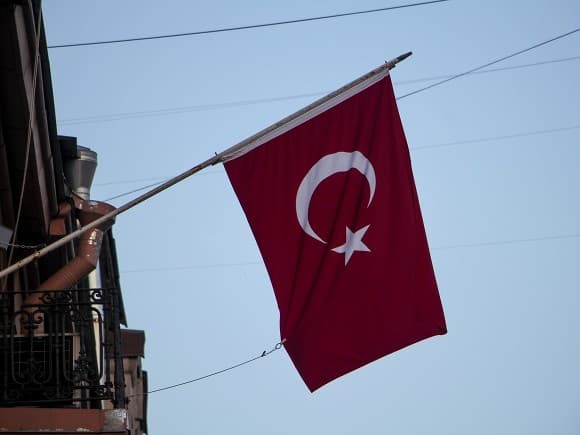 Turkiya parlamentiga yangi rais saylandi