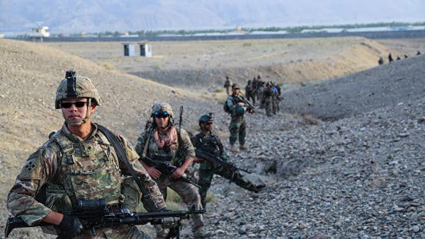 AQSh Afg‘onistondagi harbiylari sonini ming nafarga kamaytirishi mumkin