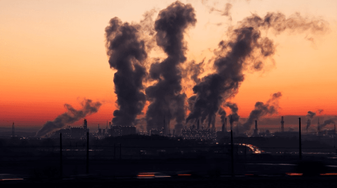 Ифлос ҳаво инсонлар умрини неча йилга қисқартириши ҳисоблаб чиқилди