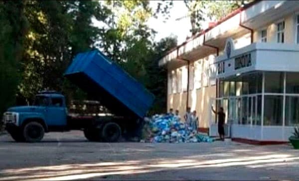 Toshkentdagi 210-maktab direktori ishdan olindi. Endi u bilan Bosh prokuratura shug‘ullanadi