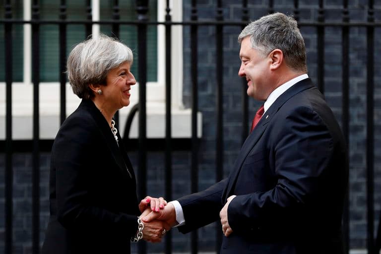«Hech kim chidab o‘tirmaydi». Mey Poroshenkoga rossiyalik diplomatlar uchun minnatdorlik bildirdi