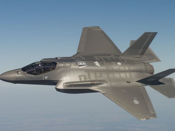 Turkiya AQSh kongressi qarshiligiga qaramay, F-35 qiruvchilarini oladi