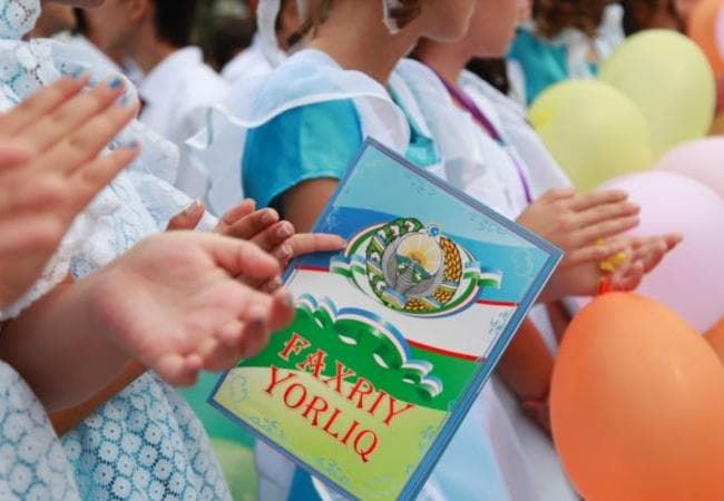 O‘zbekistonda maktab bitiruvchilariga oltin va kumush medallarni berish tiklanishi mumkin