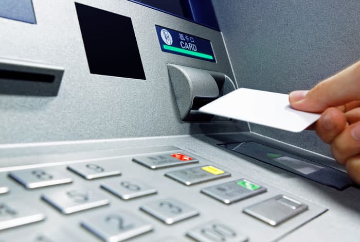 Markaziy bank valuta yechishda olinadigan komissiya yuzasidan izoh berdi