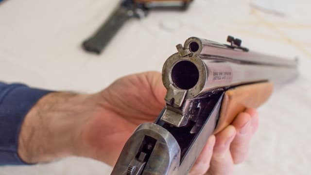 В Узбекистане одобрили закон об оружии