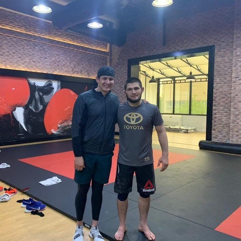 Otabek Umarov Habib Nurmagomedov bilan mashg‘ulotda qatnashdi