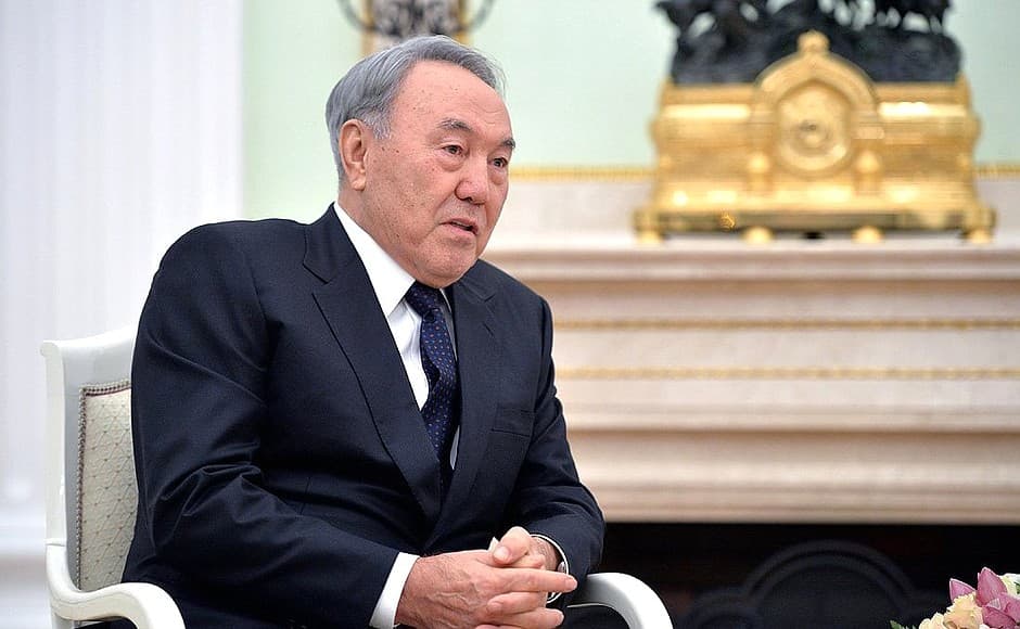 Nazarboyev yoshlar nimaga o‘rganishi kerakligini aytdi