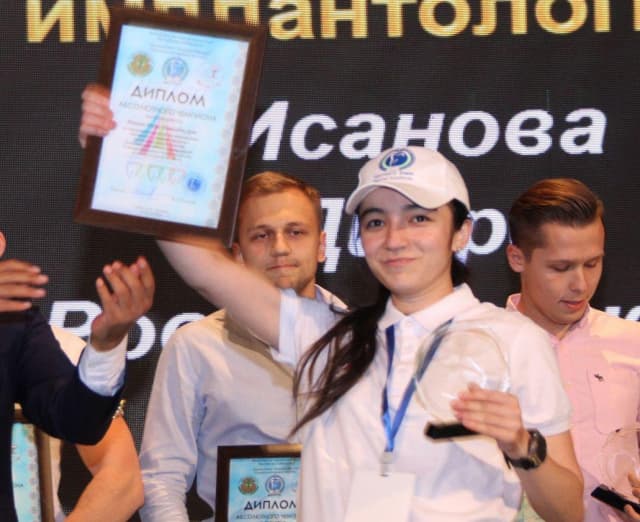 Студентка Ташкентского стоматологического института стала абсолютной чемпионкой международной олимпиады