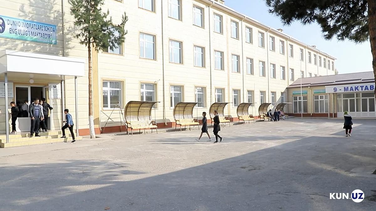 Chustda o‘qituvchilarni majburiy mehnatga jalb qilishda ayblangan direktor ishga qaytdi. Maktab yana g‘avg‘o ichida qolgan