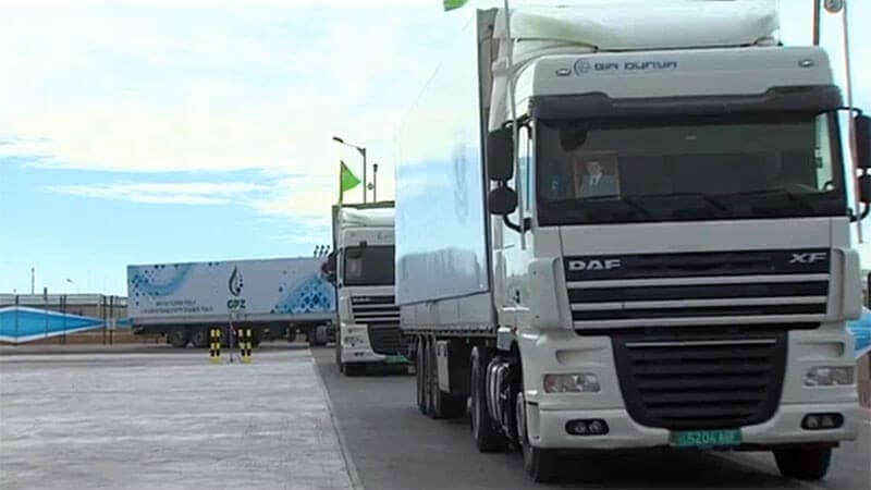 OAV: Turkmaniston – O‘zbekiston chegarasidan maxfiy yuklar olib o‘tilmoqda