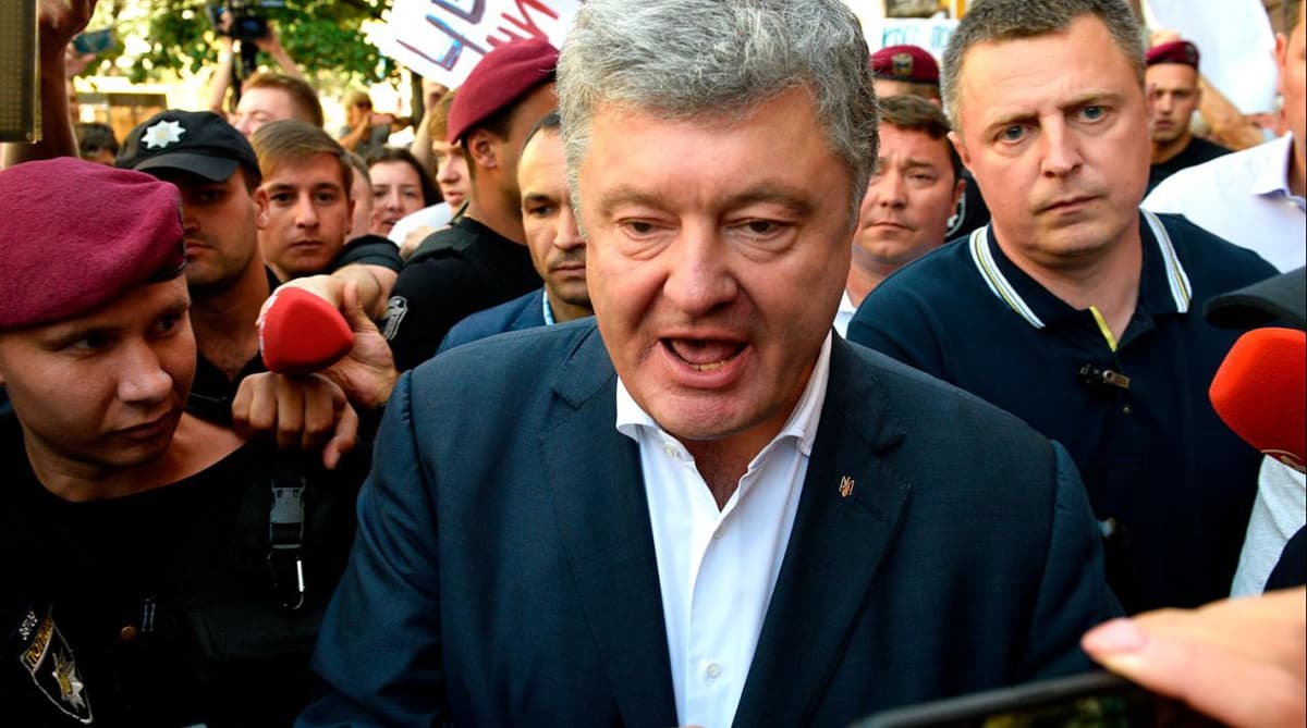 Ukrainada 100 deputat Poroshenko ishi bo‘yicha so‘roqqa chaqirtirildi