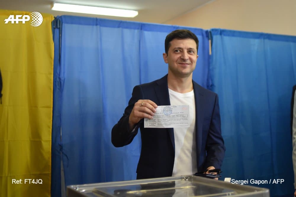 Zelenskiy saylov qoidasini buzdi va jarimaga tortildi. U Ukrainaning bo‘lajak prezidenti