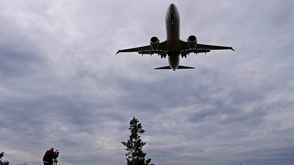Трамп Boeing’га 737 Max самолётлари номини ўзгартиришни таклиф қилди