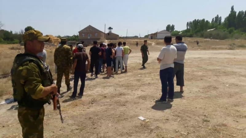 Qirg‘iziston - Tojikiston chegarasidagi otishmada kamida 10 kishi yaralangan
