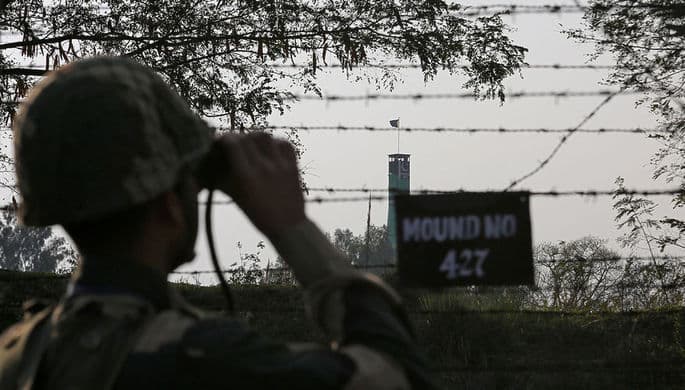 Hindiston va Pokiston Kashmirda bir-birini o‘qqa tutdi